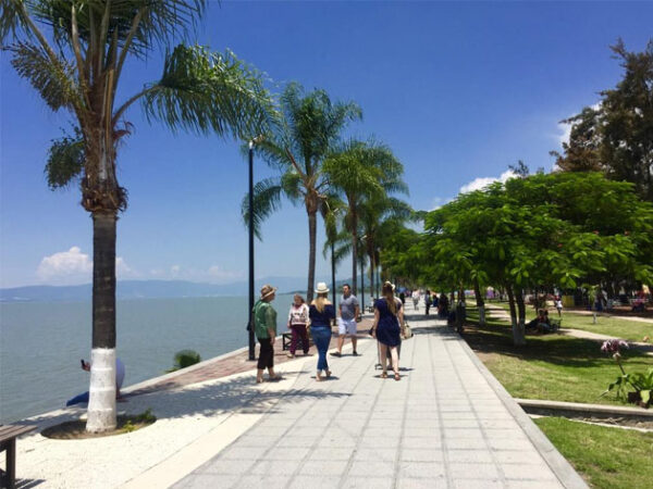 Jubilarse y vivir en el lago Chapala México