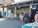 Baja Norte Food Bar en Carretera Jocotepec‑Chapala 36 en Ajijic es un restaurante muy elogiado por su comida deliciosa, cocina de gran nivel, servicio amable y buen ambiente.​