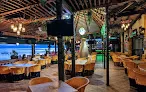 Beer Garden en Av. Francisco I. Madero 200A en Chapala es un restaurante elogiado por su servicio extraordinario y una mezcla de sabores inesperada.​