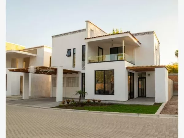 Condominio en Chapala de 3 Recamaras y 3 Baños casa en venta en chapala centro