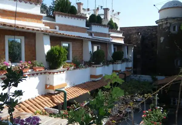 Habitaciones y Menú del Restaurante Hotel Italo