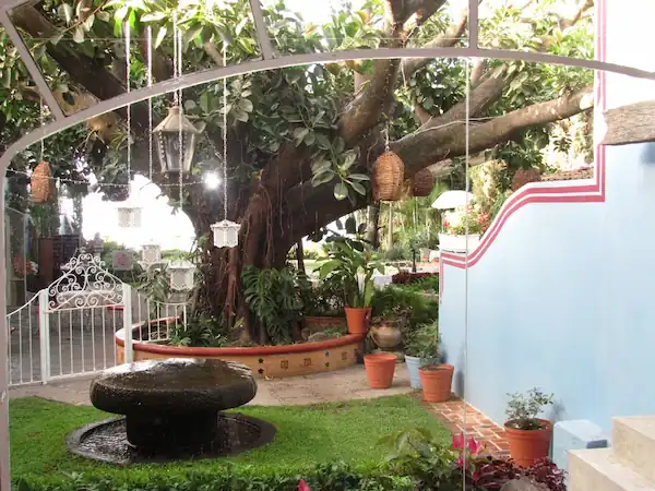 Se presenta como un acogedor refugio en Lake Chapala