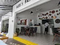 Alex's Pasta Bar on Juan Álvarez 71 in Ajijic is an Italian restaurant with a pet‑friendly patio, popular for fresh pastas and casual dining.​