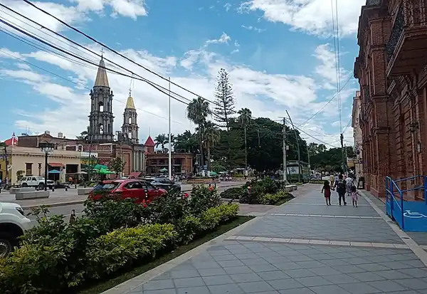 Flora y Fauna lo hace un Jardín Natural